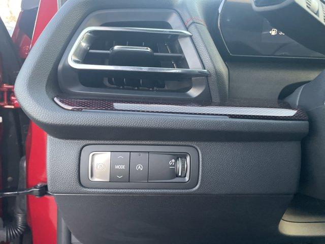 new 2026 Chevrolet Traverse car, priced at $56,215