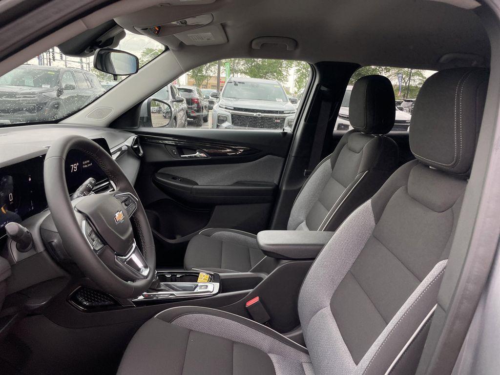 new 2026 Chevrolet TrailBlazer car, priced at $27,550