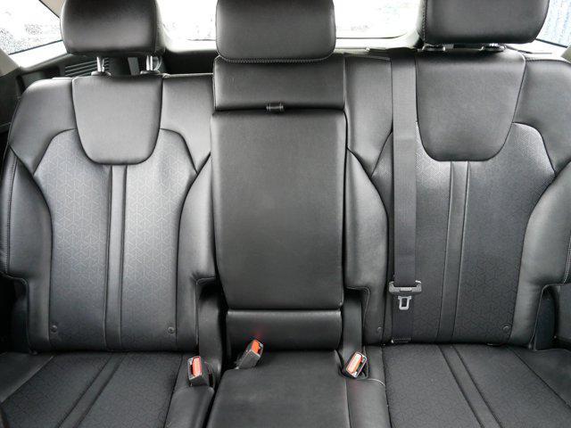 used 2022 Kia Sorento car, priced at $26,772