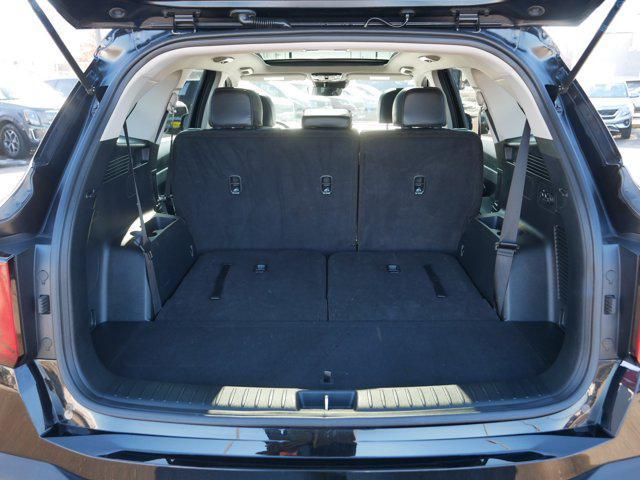 used 2025 Kia Sorento car, priced at $31,997