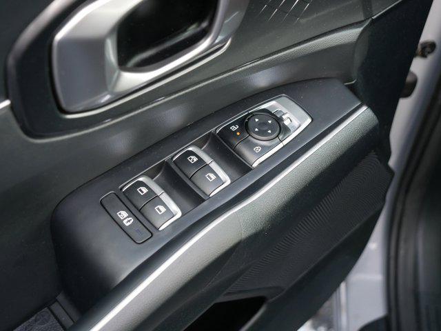 used 2025 Kia Sorento car, priced at $32,411