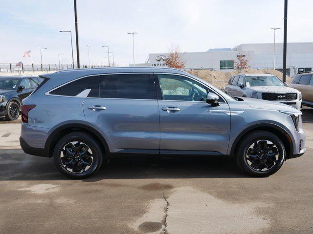 used 2025 Kia Sorento car, priced at $31,995