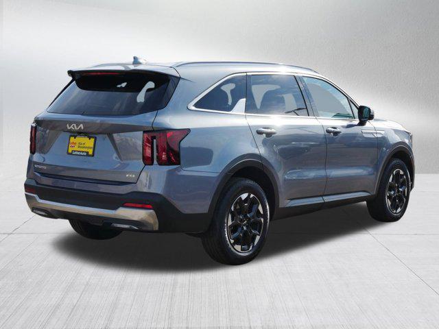 used 2025 Kia Sorento car, priced at $30,622