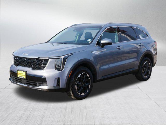 used 2025 Kia Sorento car, priced at $30,622