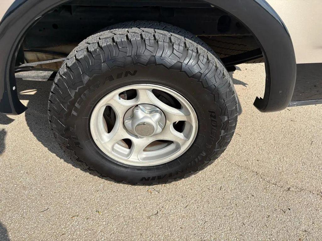 used 1997 Ford F-150 car, priced at $9,500