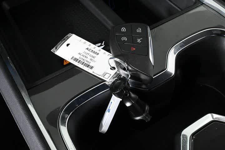 new 2025 GMC Acadia car, priced at $37,940