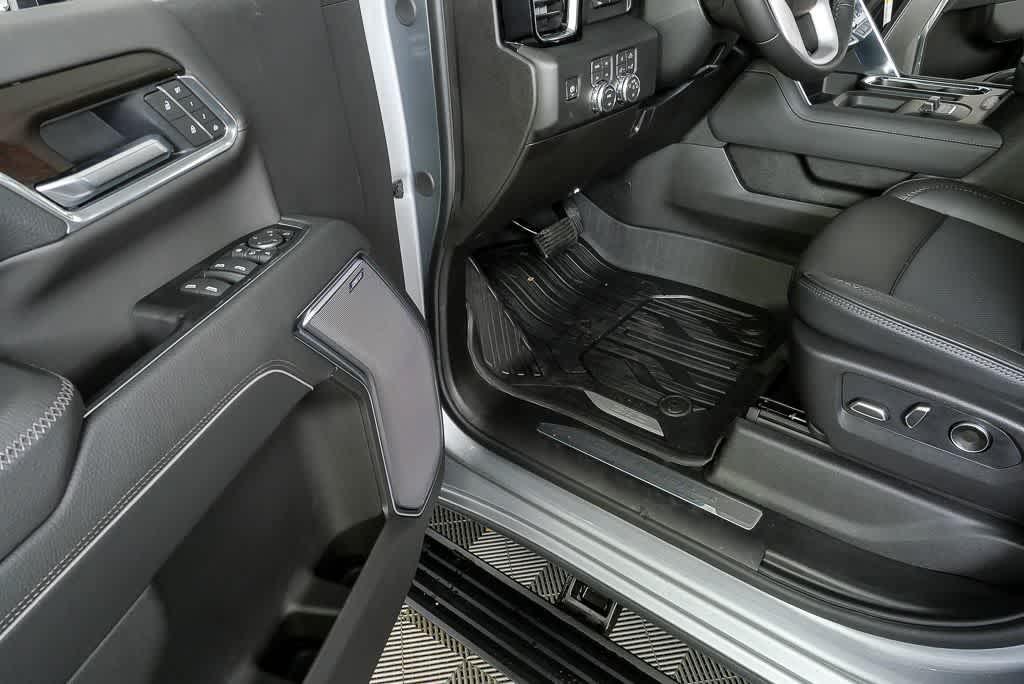 new 2026 GMC Sierra 2500 car, priced at $100,168