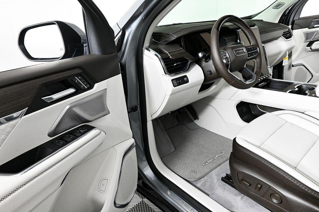 new 2025 GMC Acadia car, priced at $56,084