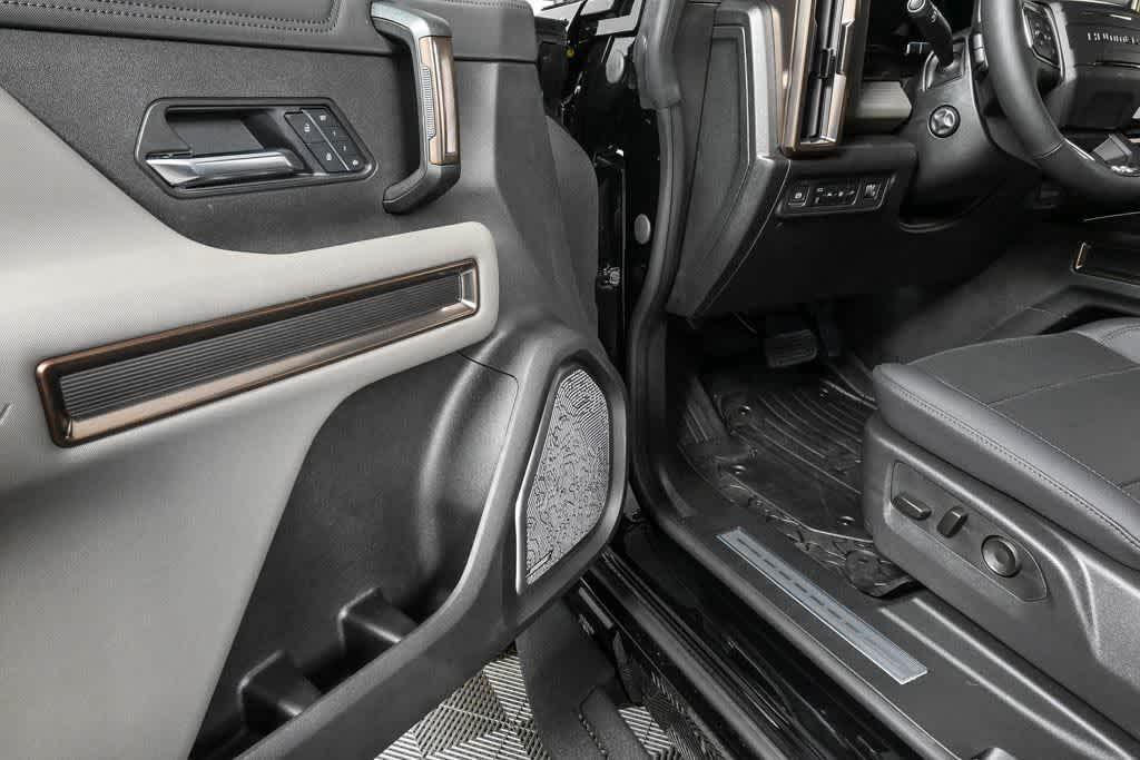 new 2025 GMC HUMMER EV SUV car, priced at $109,435