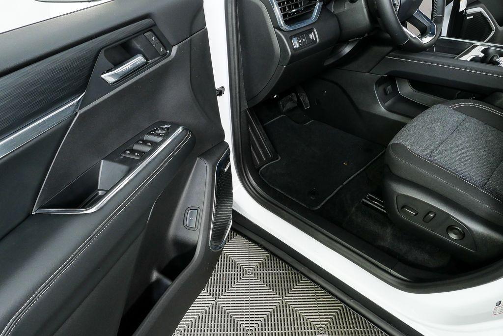 new 2026 GMC Acadia car, priced at $43,090