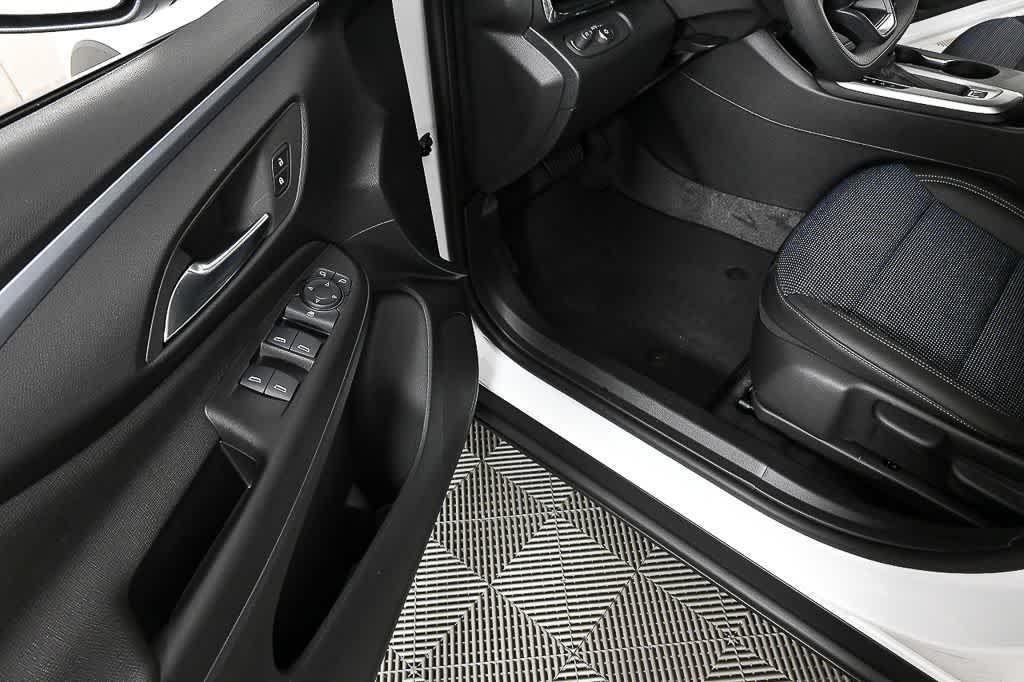 new 2026 Buick Envista car, priced at $27,235