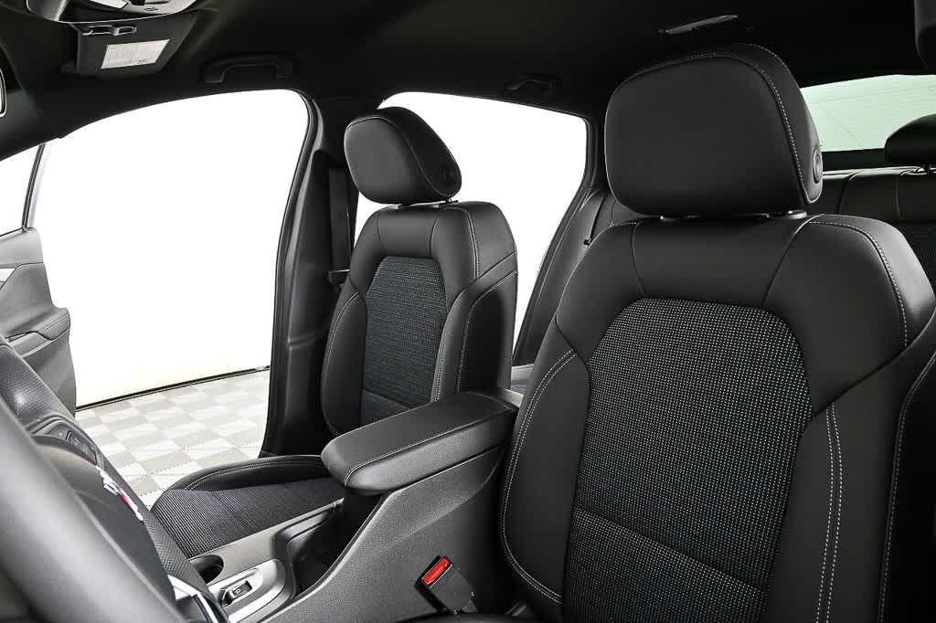 new 2026 Buick Envista car, priced at $27,730