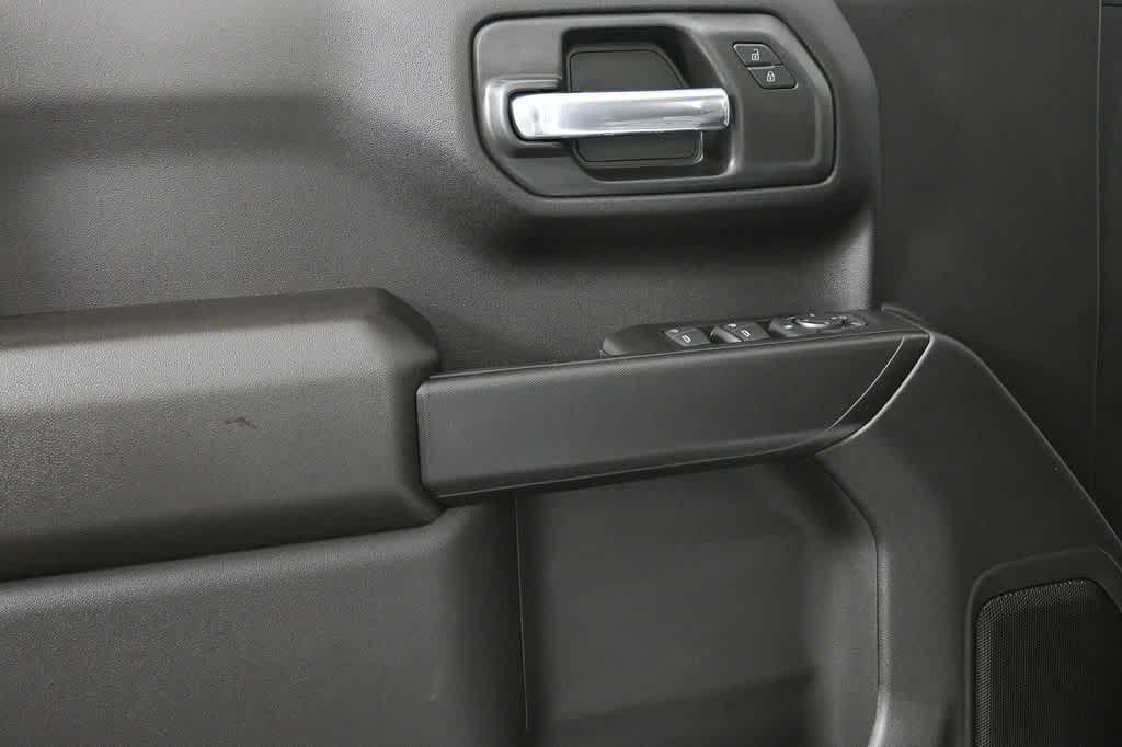 new 2026 GMC Sierra 1500 car, priced at $41,185