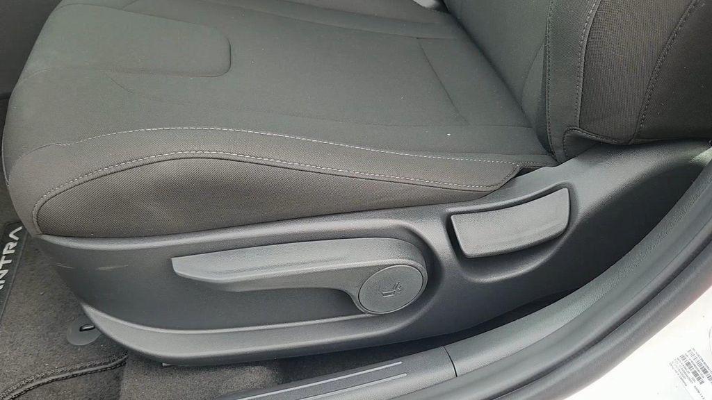 new 2026 Hyundai ELANTRA HEV car, priced at $27,818
