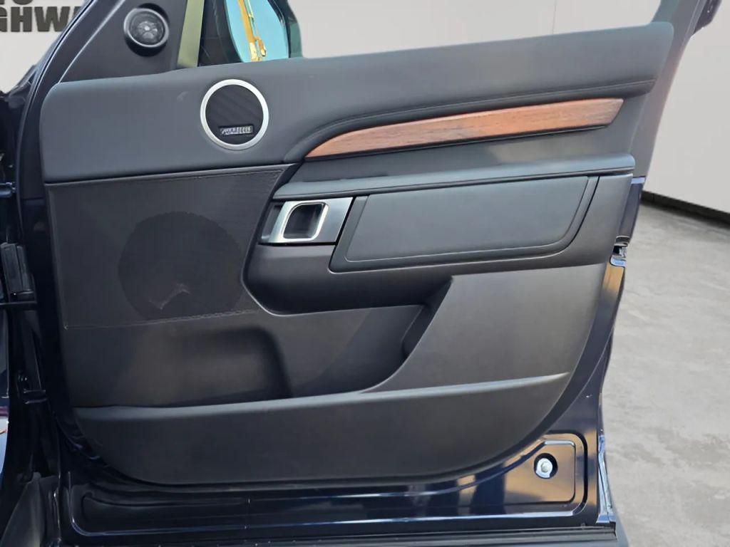 used 2019 Land Rover Discovery car, priced at $20,990