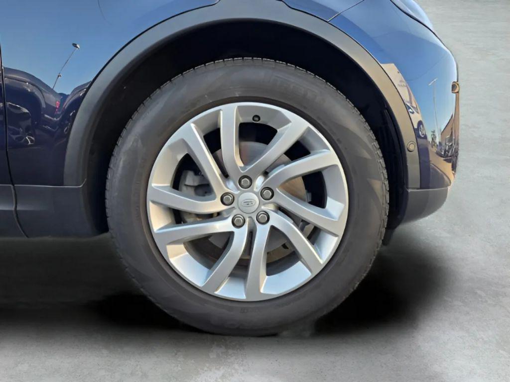 used 2019 Land Rover Discovery car, priced at $20,990