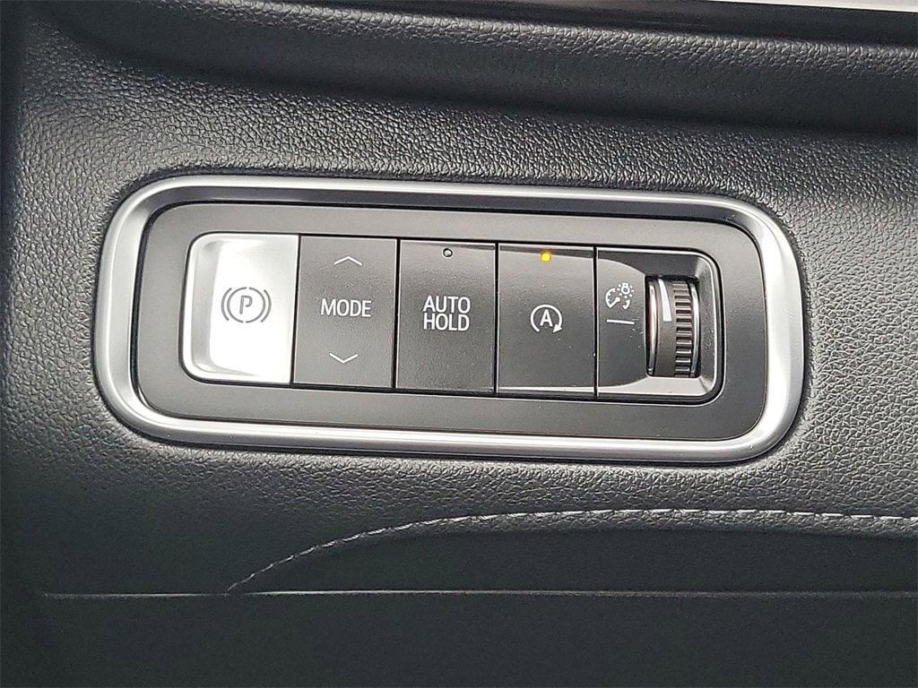 used 2026 Buick Enclave car, priced at $48,590