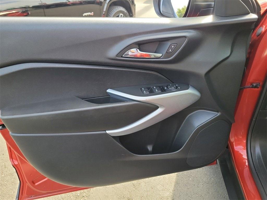 used 2024 Chevrolet Trax car, priced at $16,995