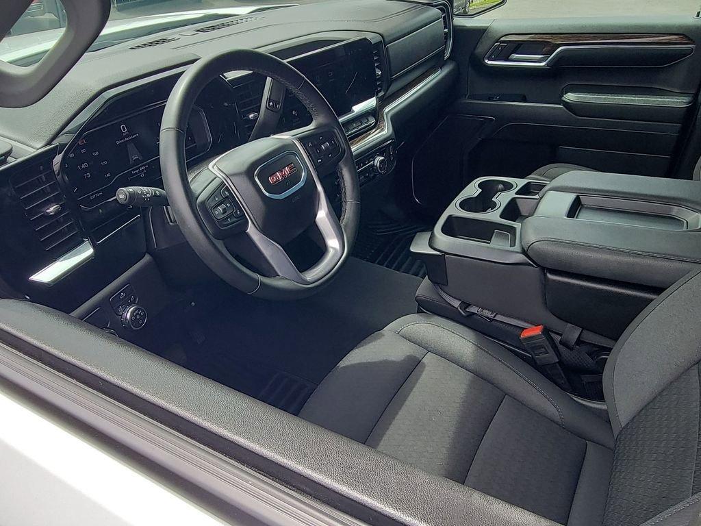 used 2024 GMC Sierra 1500 car, priced at $39,995