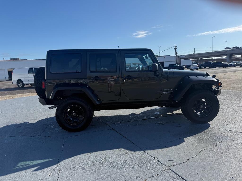 used 2015 Jeep Wrangler Unlimited car, priced at $19,990