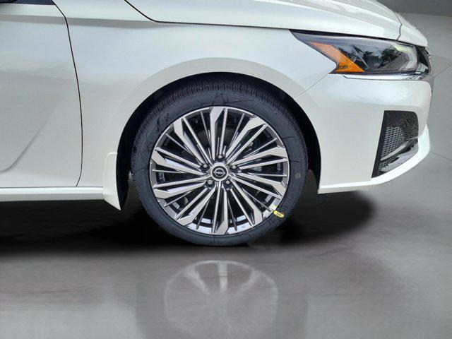 new 2025 Nissan Altima car, priced at $33,632