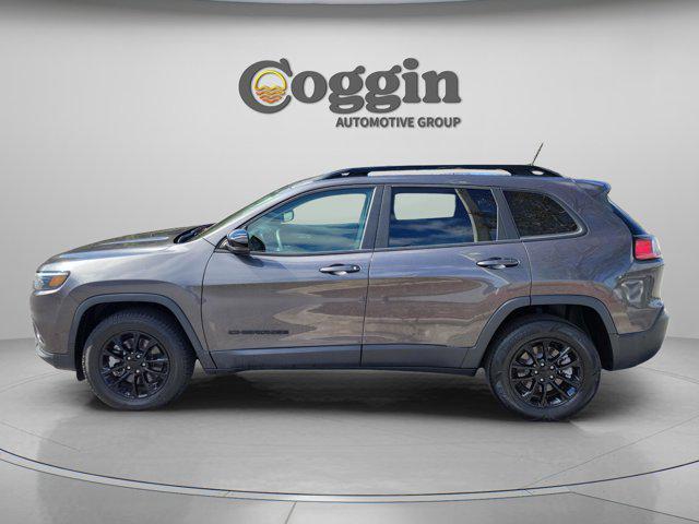 used 2023 Jeep Cherokee car, priced at $18,998