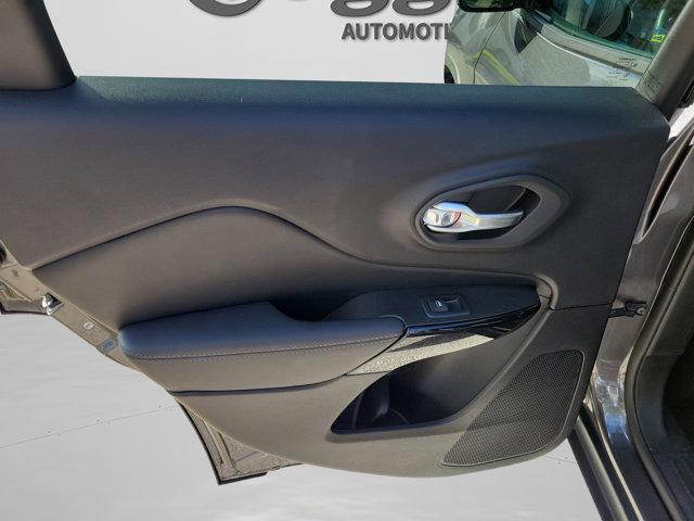 used 2023 Jeep Cherokee car, priced at $19,988