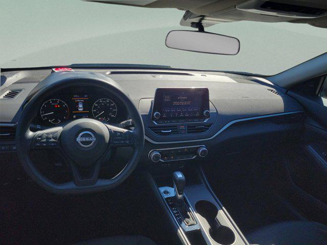 used 2025 Nissan Altima car