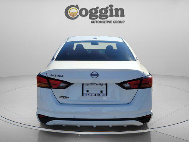 used 2025 Nissan Altima car