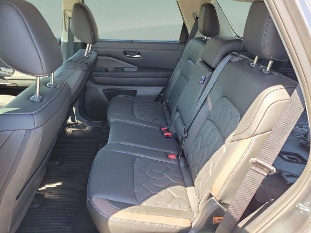 new 2026 Nissan Pathfinder car, priced at $48,280