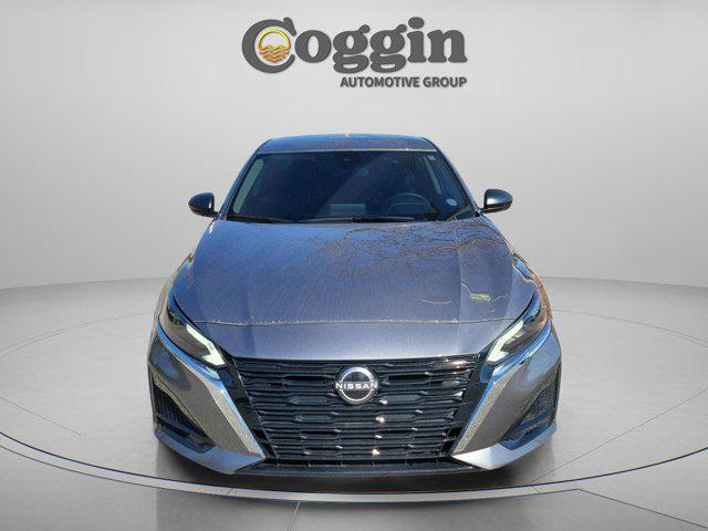 used 2025 Nissan Altima car