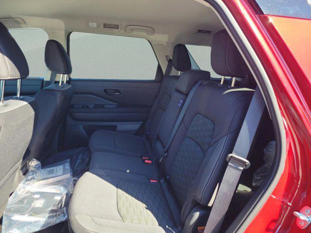 new 2026 Nissan Pathfinder car, priced at $39,698