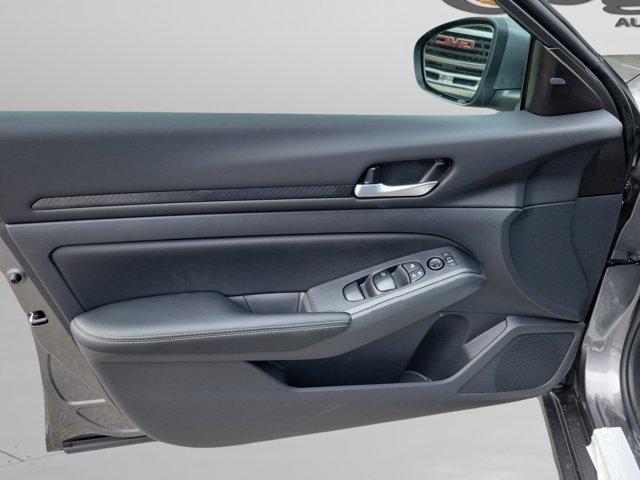 new 2025 Nissan Altima car, priced at $30,347