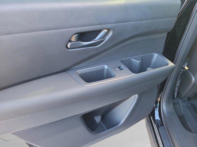 new 2025 Nissan Pathfinder car, priced at $34,012