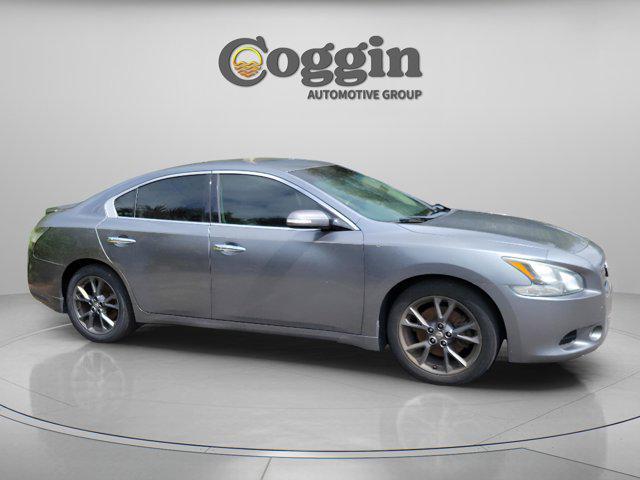 used 2014 Nissan Maxima car, priced at $5,915