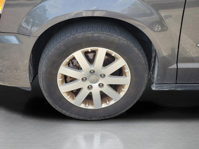 used 2015 Chrysler Town & Country car, priced at $7,583