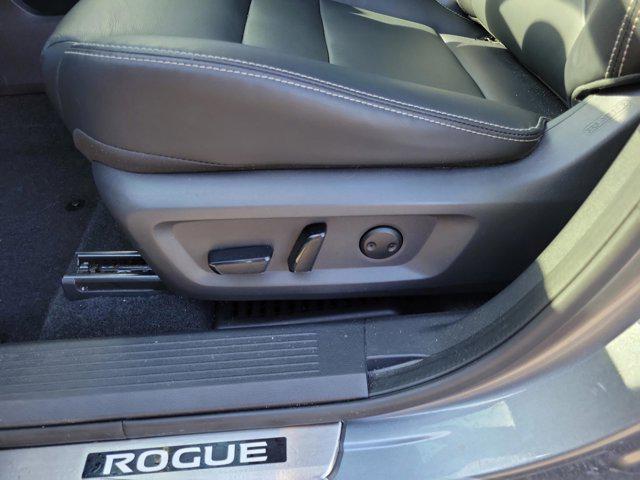 used 2022 Nissan Rogue car, priced at $16,407