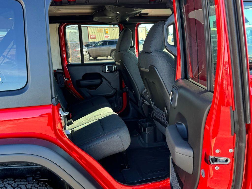 new 2026 Jeep Wrangler car, priced at $51,654