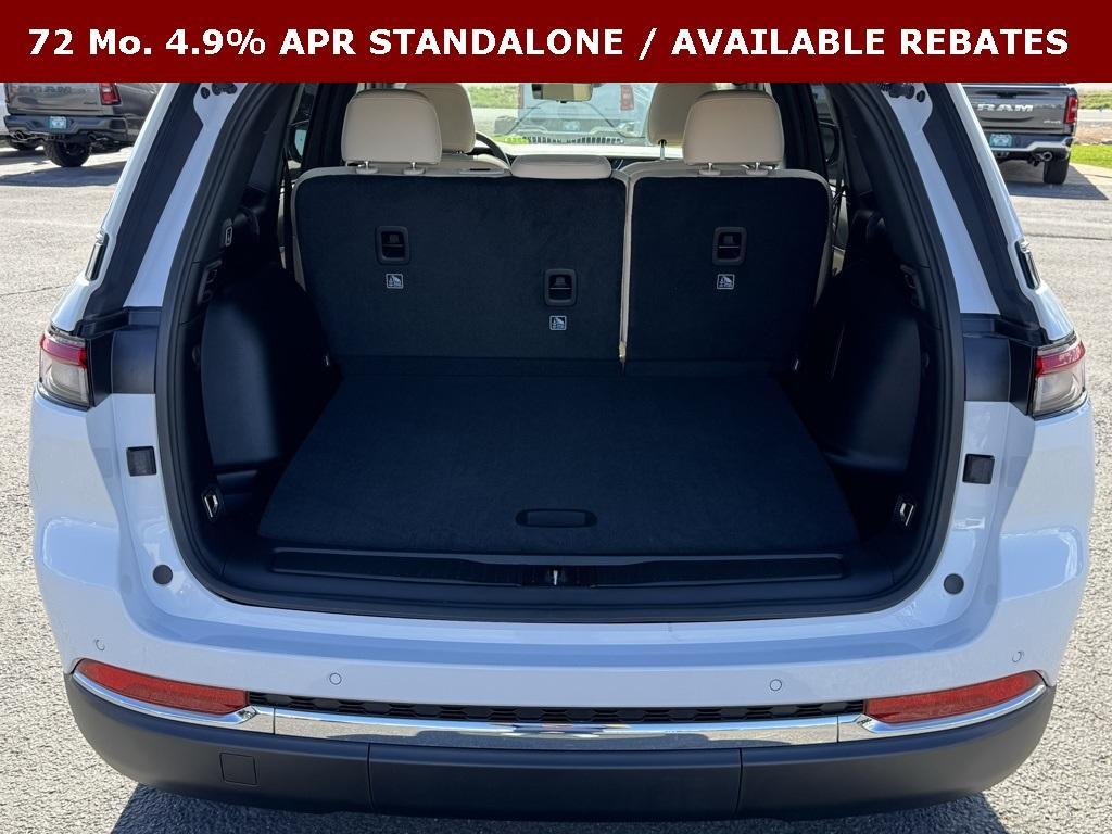 new 2025 Jeep Grand Cherokee car, priced at $48,832