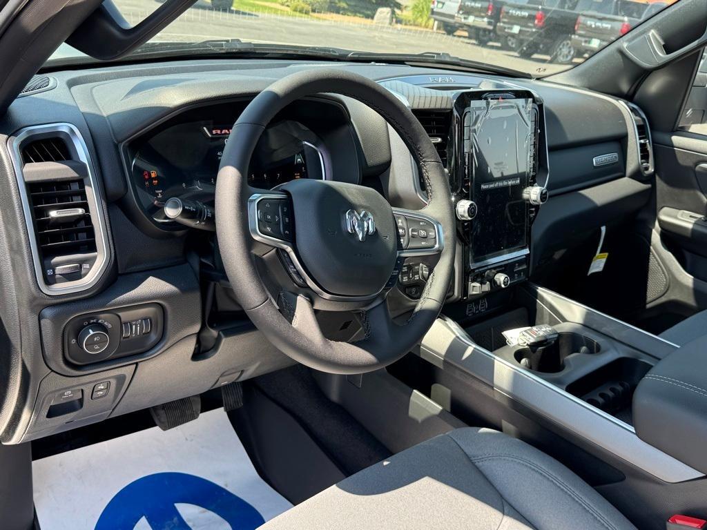 new 2025 Ram 1500 car, priced at $55,752