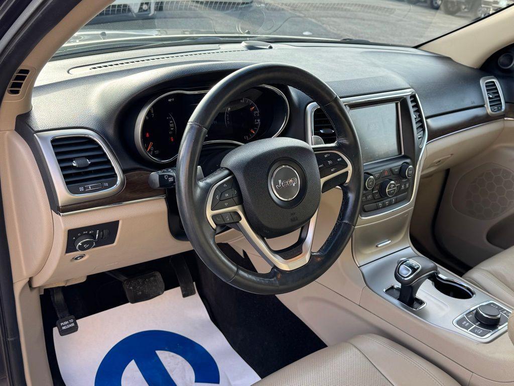 used 2015 Jeep Grand Cherokee car, priced at $17,267