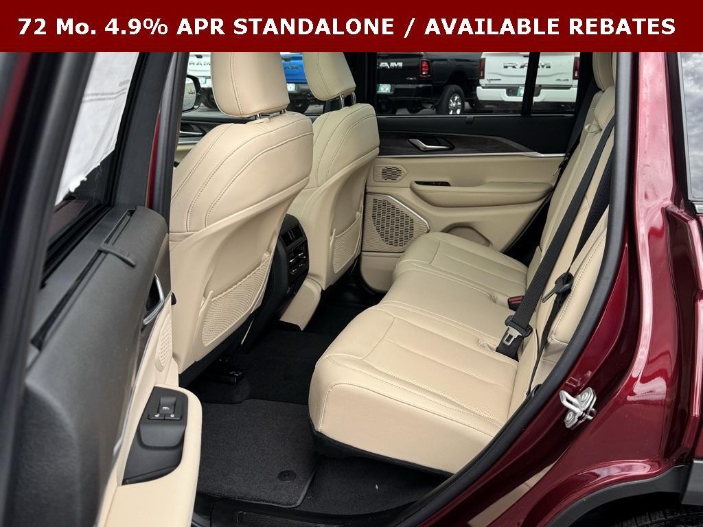 new 2025 Jeep Grand Cherokee car, priced at $48,437