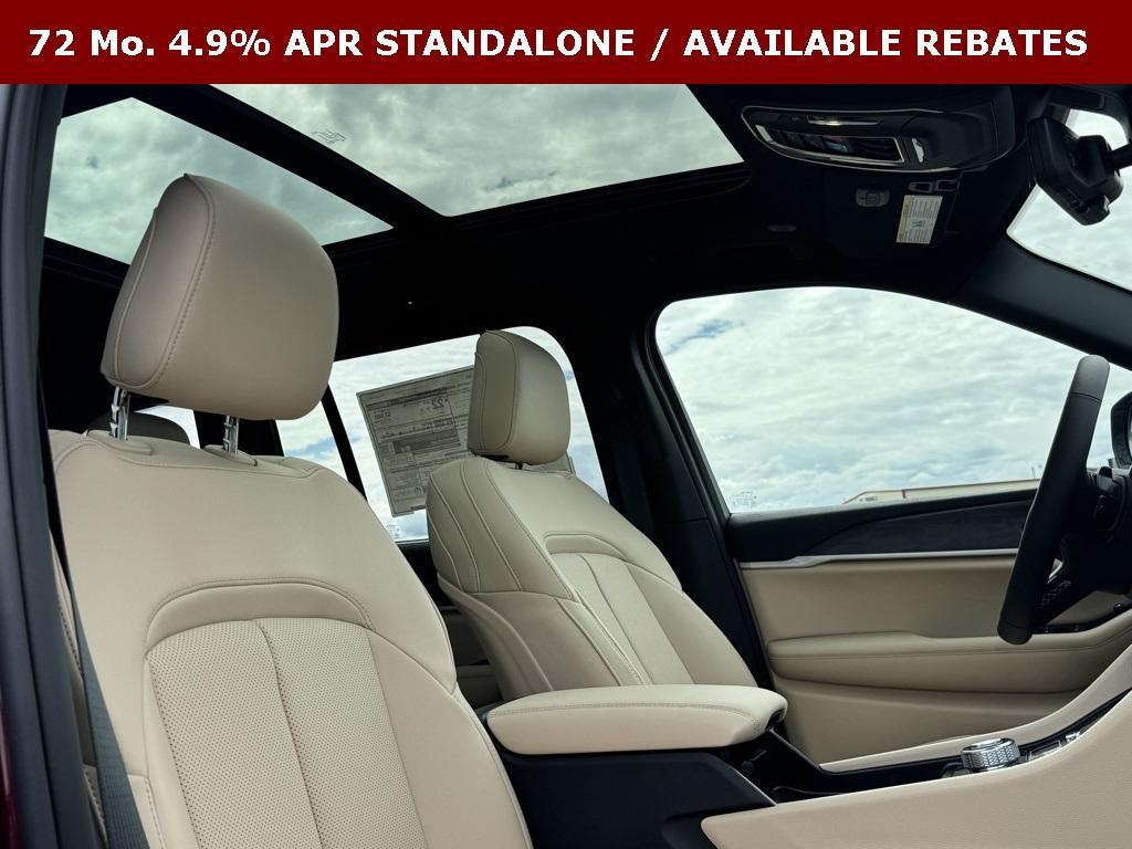 new 2025 Jeep Grand Cherokee car, priced at $48,437