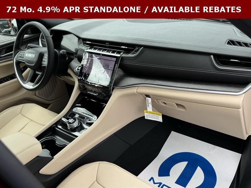 new 2025 Jeep Grand Cherokee car, priced at $48,437
