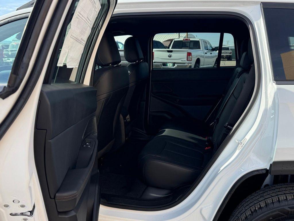 new 2026 Jeep Cherokee car, priced at $40,102