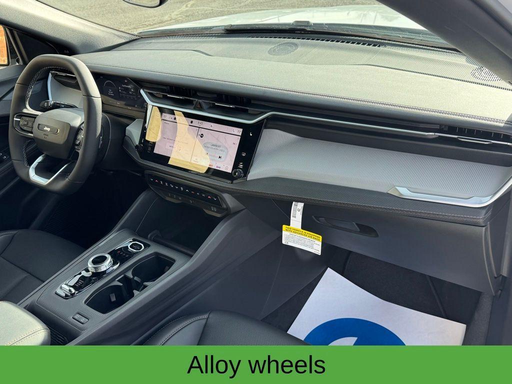 new 2026 Jeep Cherokee car, priced at $40,102