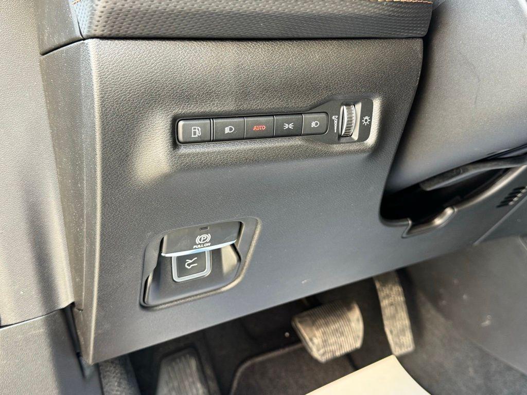 new 2026 Jeep Cherokee car, priced at $40,102