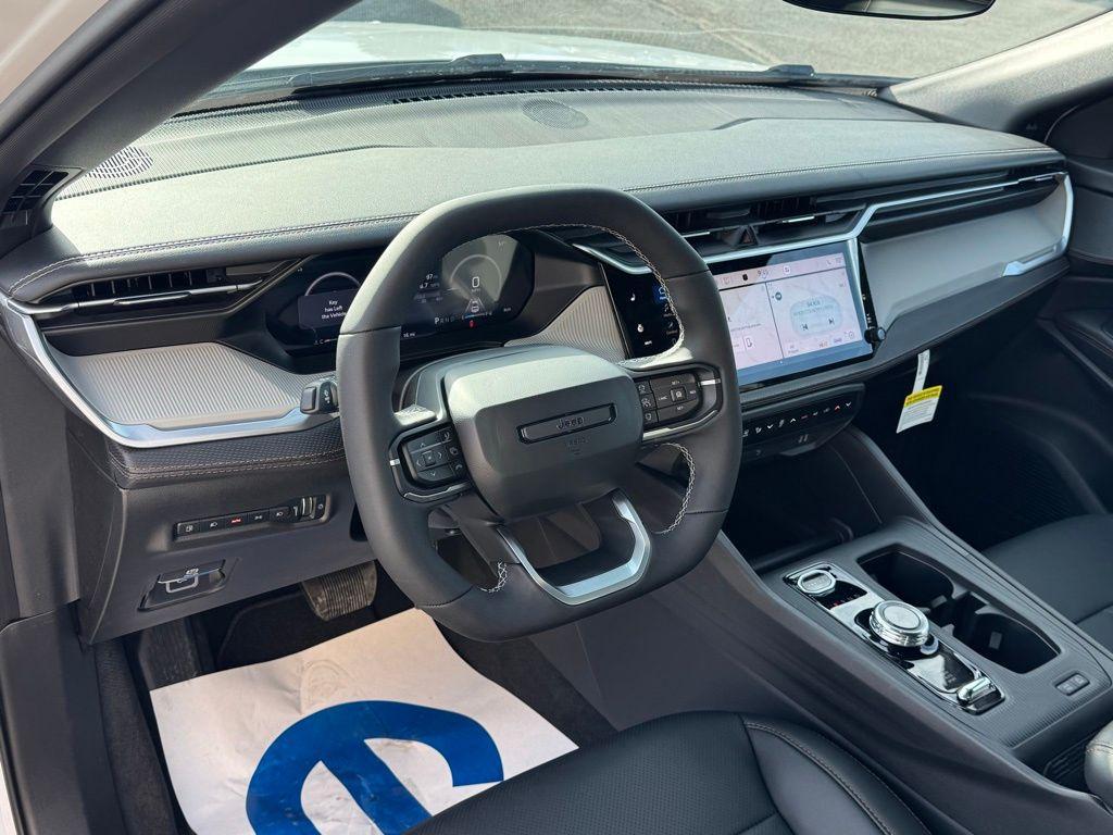 new 2026 Jeep Cherokee car, priced at $40,102