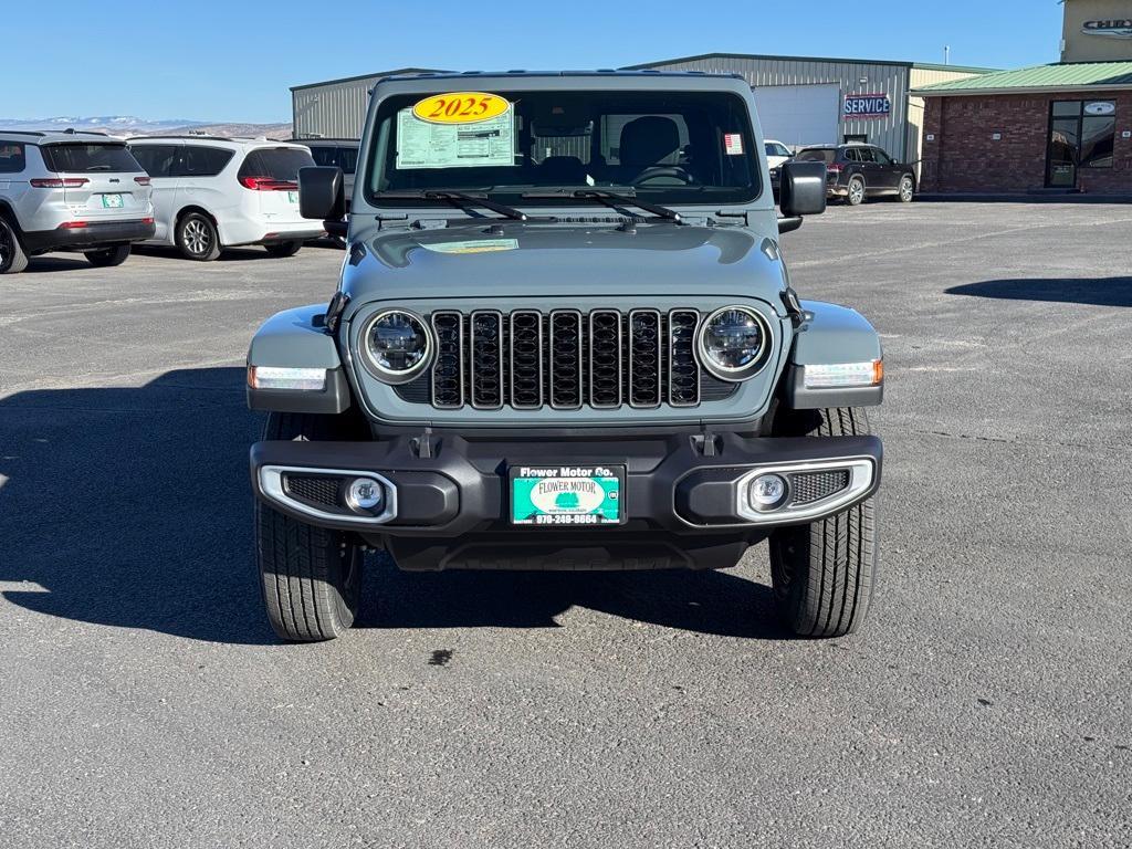 new 2025 Jeep Gladiator car, priced at $45,113
