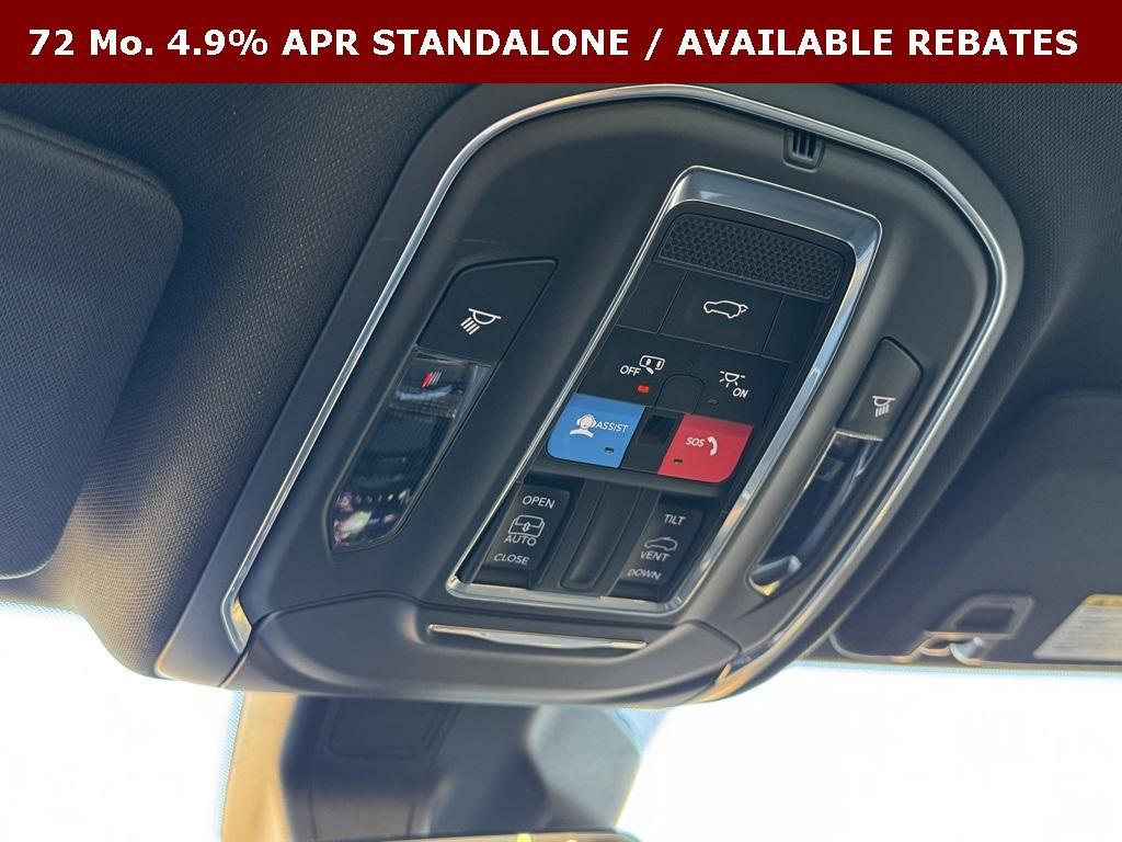 new 2025 Jeep Grand Cherokee car, priced at $41,296